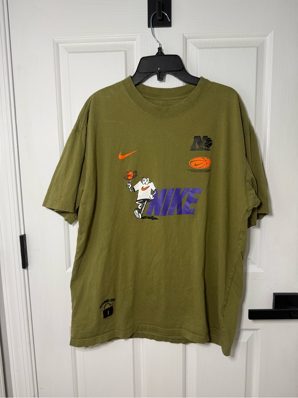 Nike Oversized Medium Green Short Sleeve Tee with Orange and Purple Graphics